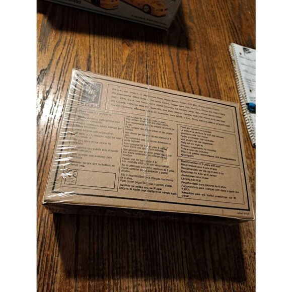 Vintage 1991 AMT Ertl NASCAR Sunoco Ultra Oldsmobile #94 Race Car Model Kit - Picture 6 of 6